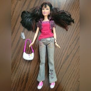 2005 Barbie Diaries Courtney Doll